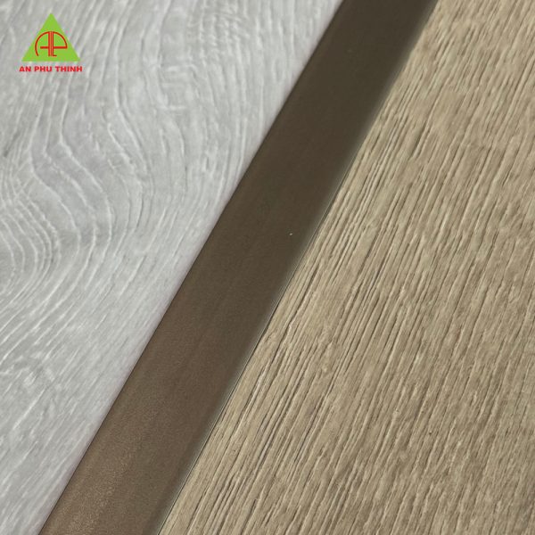 Nẹp nhôm T012