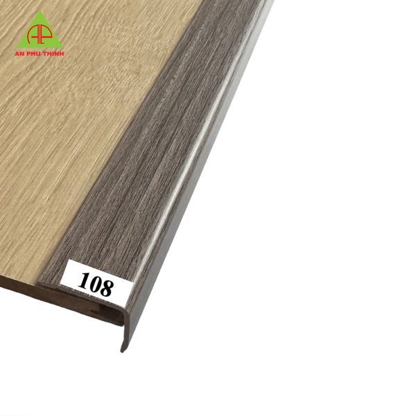 Nẹp nhựa V108